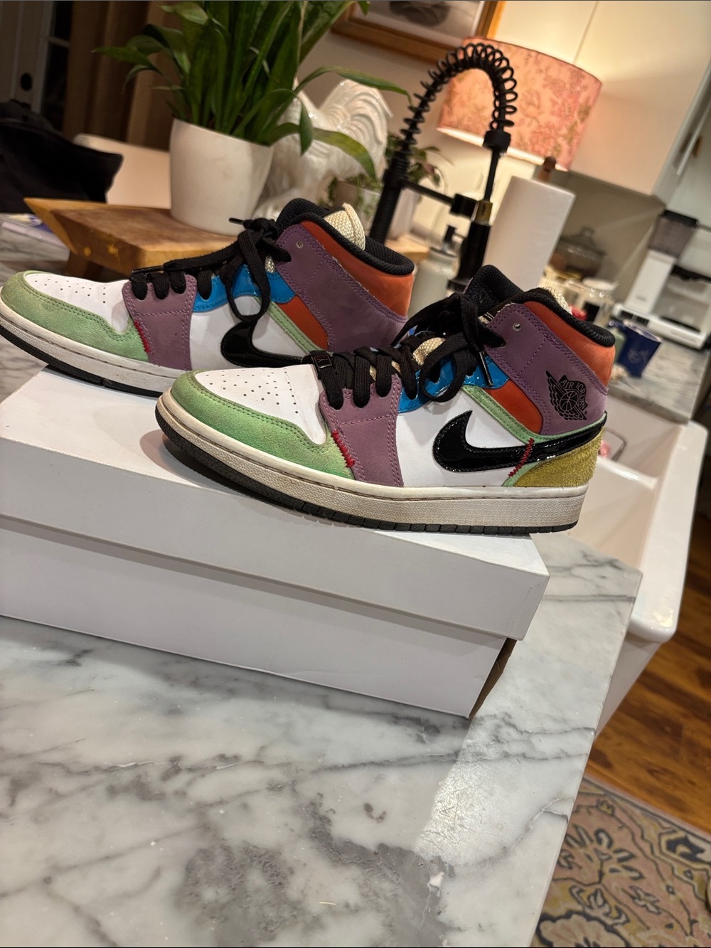 Women’s Air Jordan 1 Mid SE
